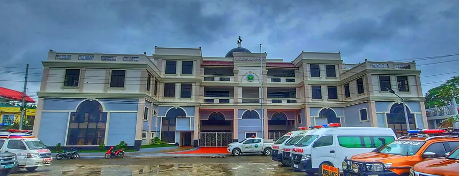 Tapaz Government Center, Capiz